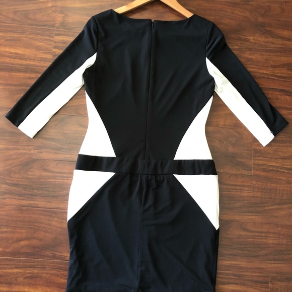 Roxberi Studio Dress - Picture 5 of 6